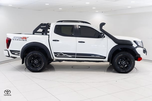 2022 Nissan Navara PRO-4X Warrior in White