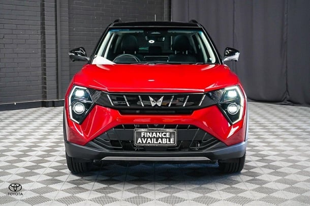 2025 Mahindra XUV3XO AX7L in Other