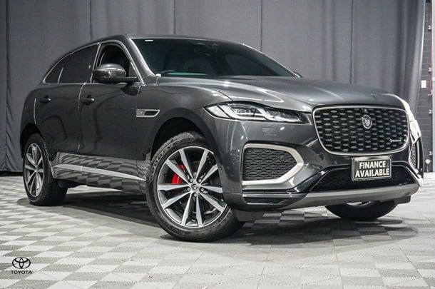 2024 Jaguar F-PACE P250 R-Dynamic S in Grey
