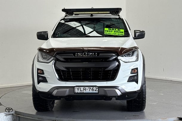 2021 Isuzu D-MAX X-TERRAIN in White