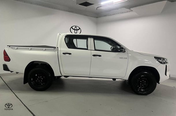 2025 Toyota Hilux Workmate in White
