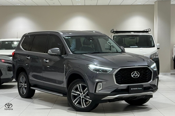 2023 LDV D90 Executive in Grey