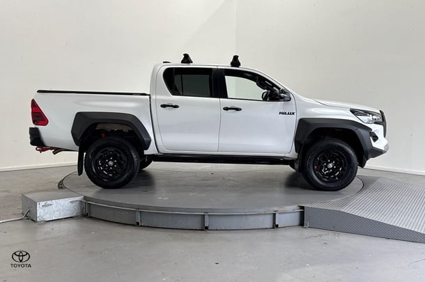 2024 Toyota Hilux GR-S in Two Tone White
