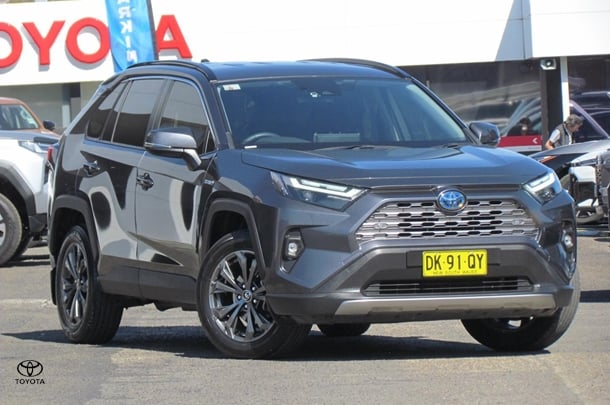 Image of 2024 Toyota RAV4 GXL