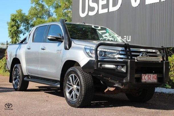 Image of 2016 Toyota Hilux SR5