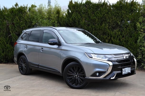 Image of 2020 Mitsubishi Outlander Black Edition
