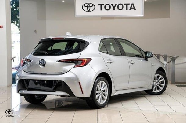 2023 Toyota Corolla Ascent Sport Hybrid in Silver