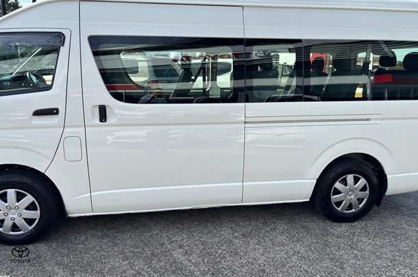 2015 Toyota Hiace SLWB in White