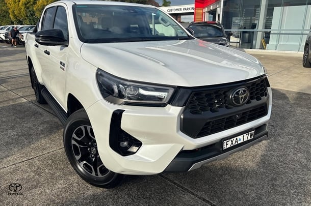 Image of 2025 Toyota Hilux SR5 48V