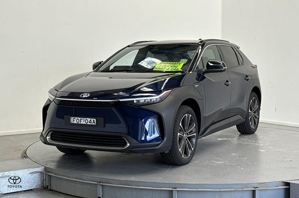 2025 Toyota bZ4X Standard AWD in Two Tone Blue