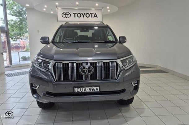 2022 Toyota Landcruiser Prado VX in Grey