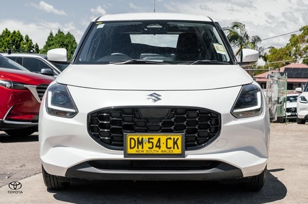 2024 Suzuki Swift Hybrid in White