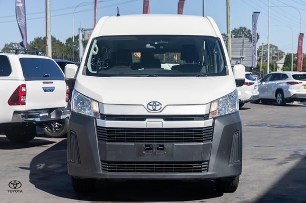 2019 Toyota Hiace Commuter in White