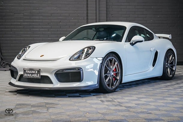 2015 Porsche Cayman GT4 in White