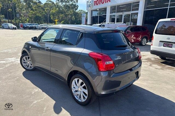 2023 Suzuki Swift GL in Grey