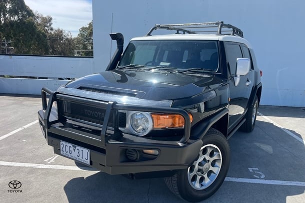 2012 Toyota FJ Cruiser FJ Cruiser in Two Tone Black