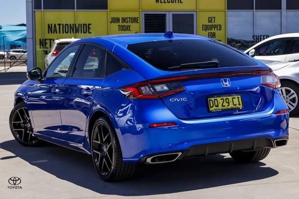 2022 Honda Civic VTi LX in Blue