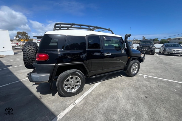 2012 Toyota FJ Cruiser FJ Cruiser in Two Tone Black