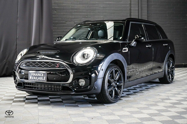 2017 MINI Clubman Cooper S in Black