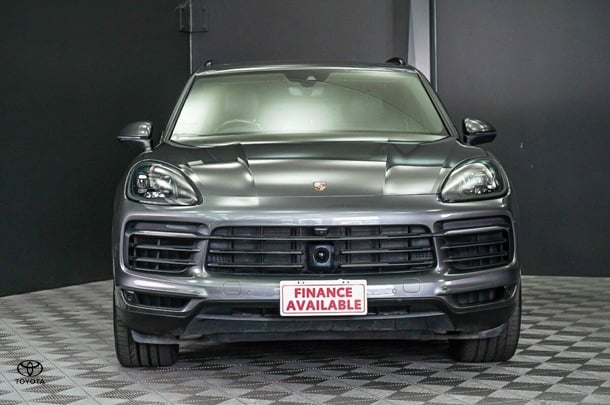2018 Porsche Cayenne S in Grey