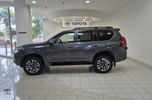 2022 Toyota Landcruiser Prado VX in Grey