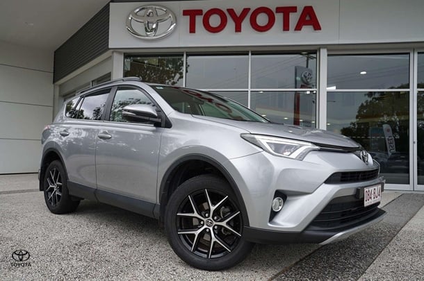 Image of 2017 Toyota RAV4 GXL
