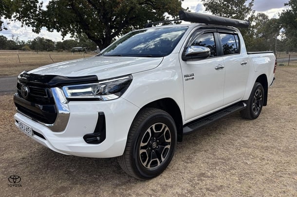 Image of 2021 Toyota Hilux SR5