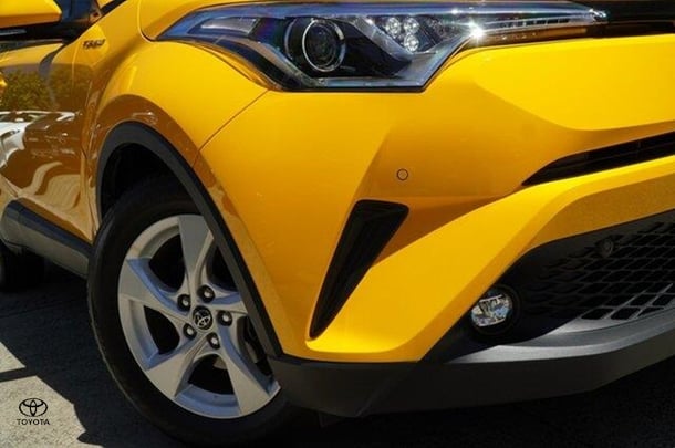 2019 Toyota C-HR Standard 2WD in Yellow