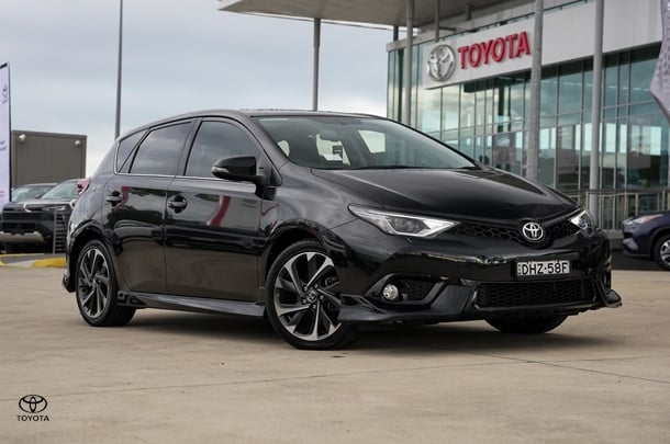 Image of 2016 Toyota Corolla ZR