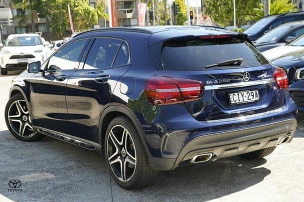 2018 Mercedes-Benz GLA-Class GLA250 in Blue