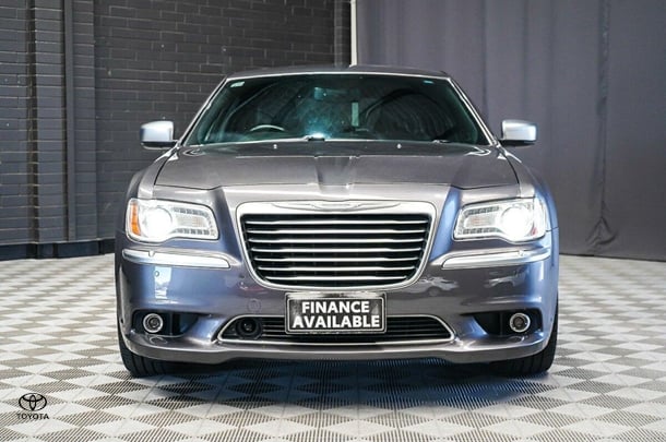 2015 Chrysler 300 C Luxury in Grey