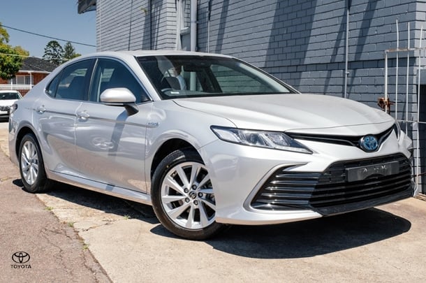 2022 Toyota Camry Ascent in Silver