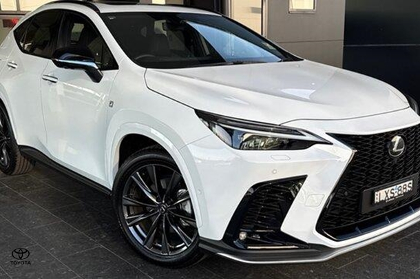 2024 Lexus NX NX450h+ F Sport in White