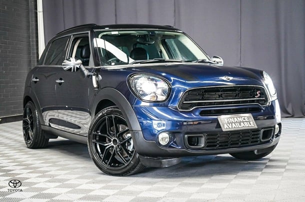 2016 MINI Countryman Cooper S in Blue