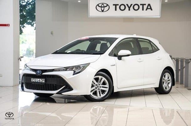 2021 Toyota Corolla Ascent Sport Hybrid in White