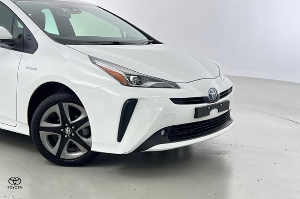 2021 Toyota Prius I-TECH in White