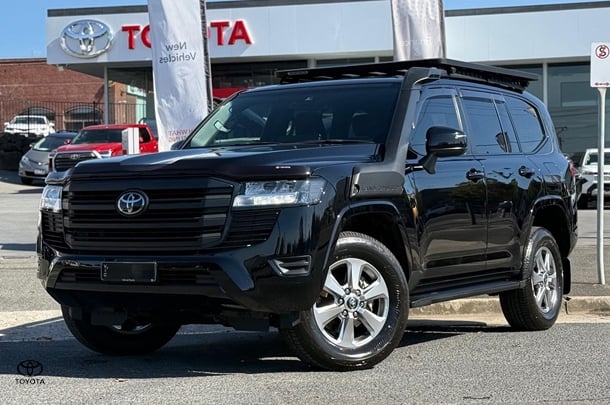 Image of 2022 Toyota Landcruiser GX