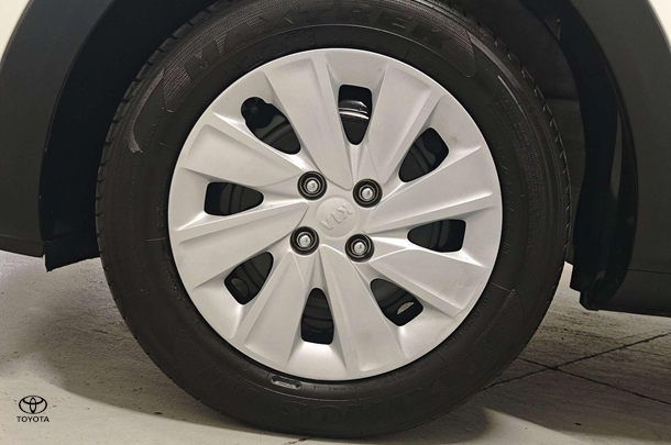 2021 Kia Stonic S in White