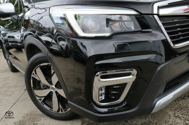 2020 Subaru Forester 2.5i-S in Black