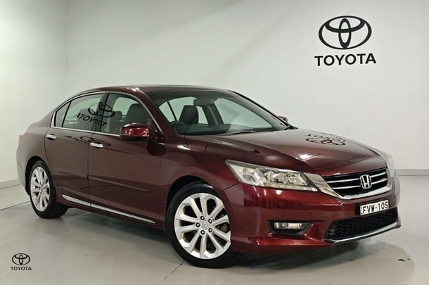 2015 Honda Accord VTi-L in Red