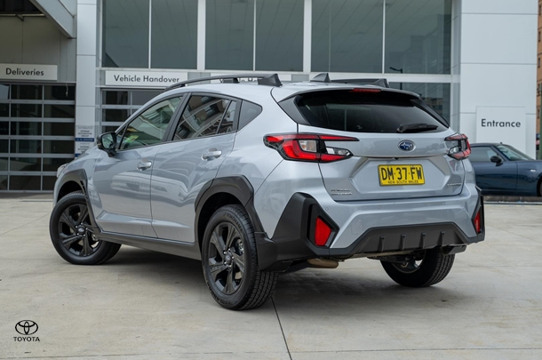 2024 Subaru Crosstrek 2.0L in Silver