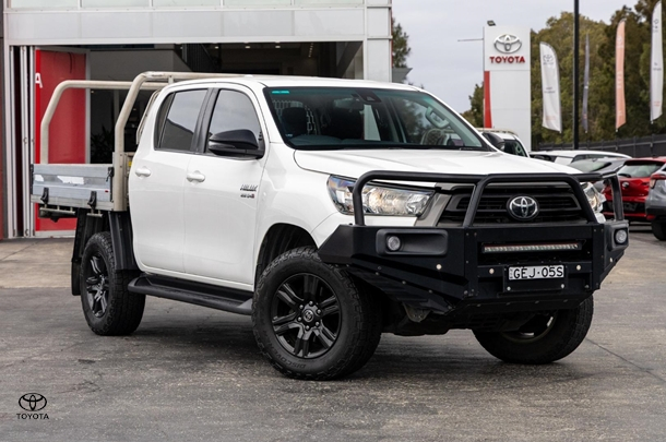Image of 2022 Toyota Hilux SR