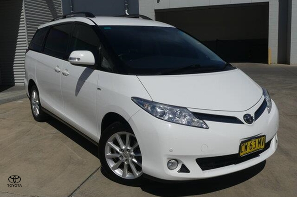 2015 Toyota Tarago GLX in White
