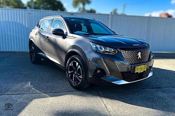 2021 Peugeot 2008 Allure in Grey