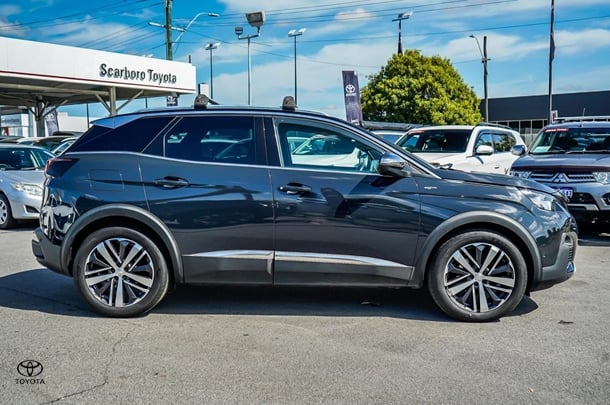 2018 Peugeot 3008 GT in Grey