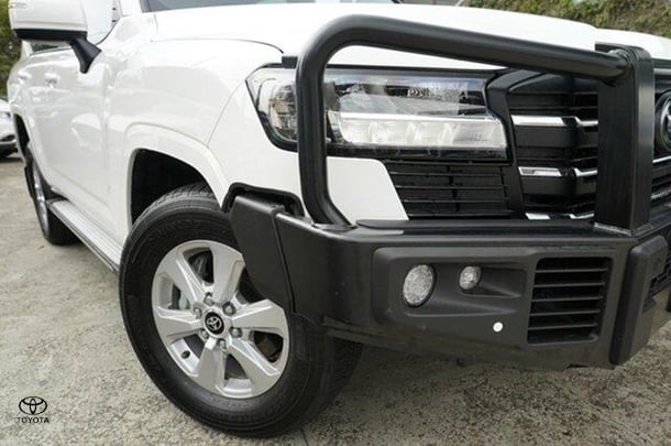 2023 Toyota Landcruiser GXL in White