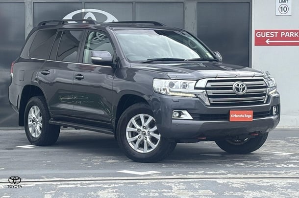 Image of 2017 Toyota Landcruiser VX