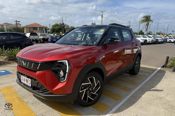 2025 Mahindra XUV3XO AX7L in Other