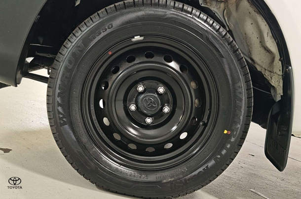 2019 Toyota Hilux Workmate in White