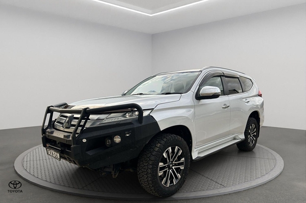 Image of 2020 Mitsubishi Pajero Sport Exceed